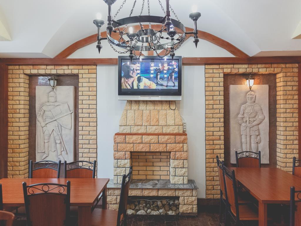 Victoria Palace Atyrau Ngoại thất bức ảnh