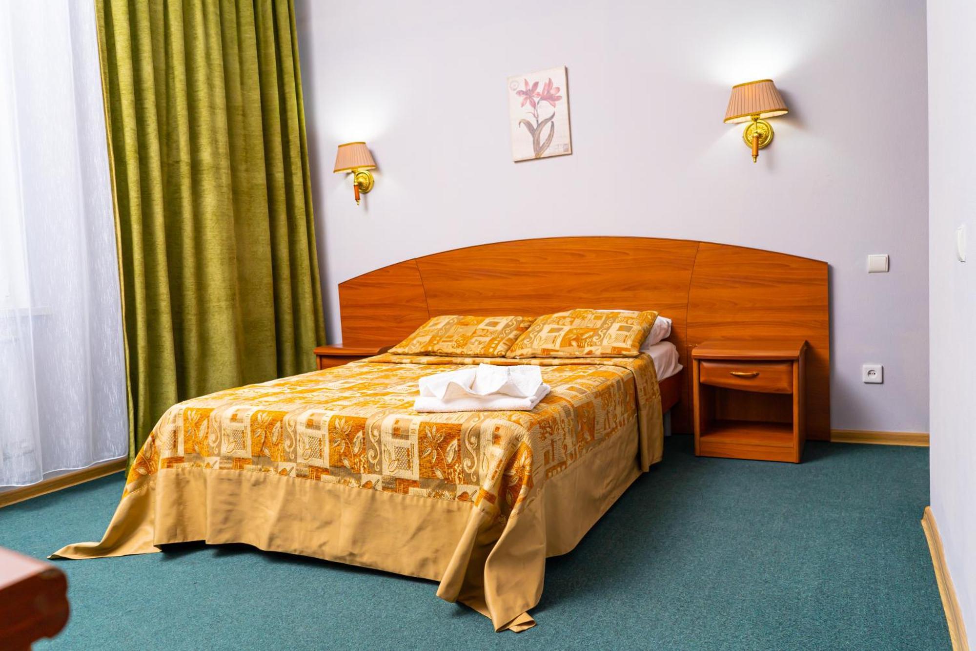 Victoria Palace Atyrau Ngoại thất bức ảnh